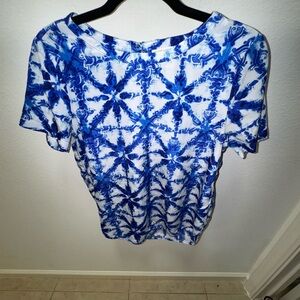 Michael Kors Blue and White Short Sleeve Patterned Top and Shorts | Matching Set